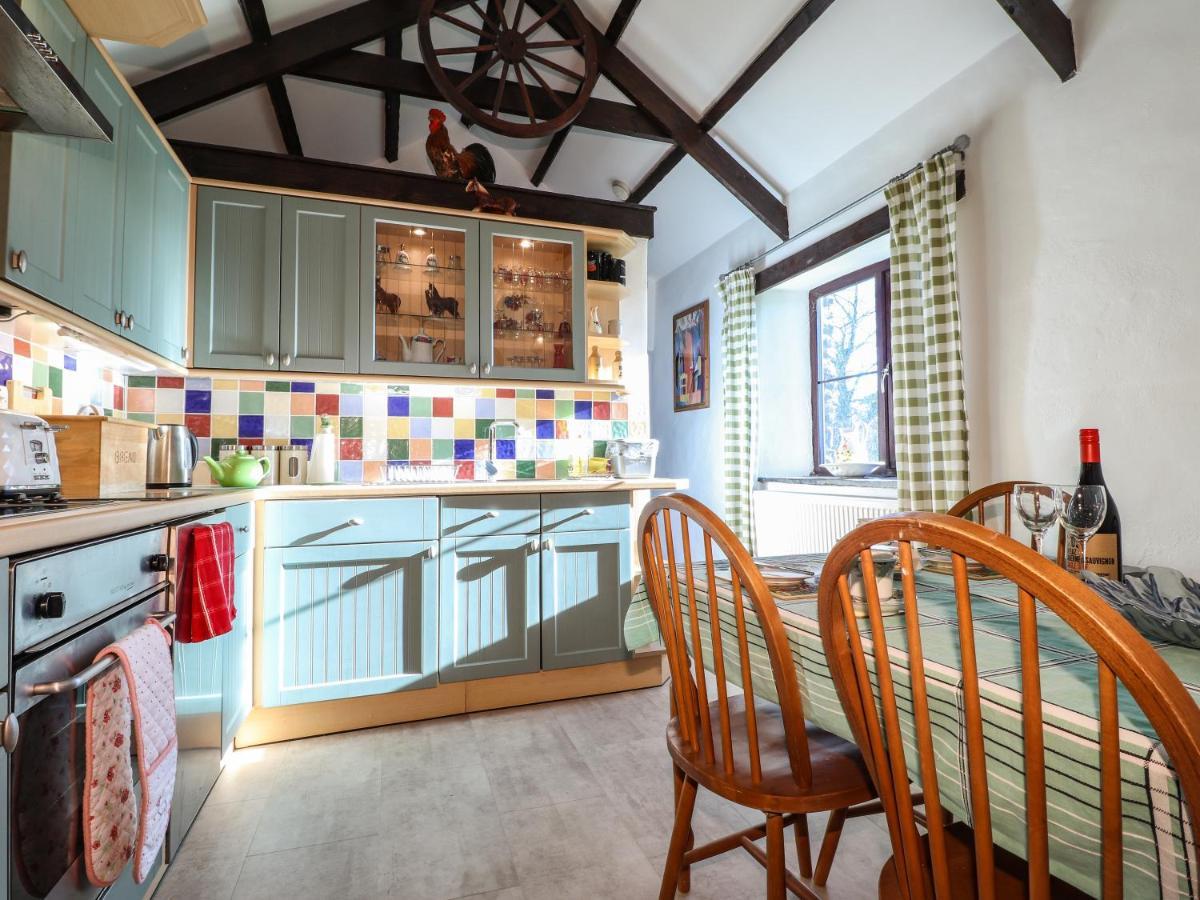 Villa Y Stabl à Fishguard Extérieur photo